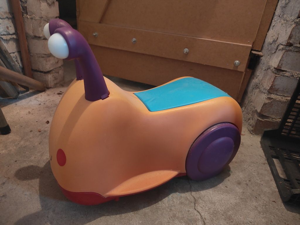 Jeździk ślimak żuczek B Toys