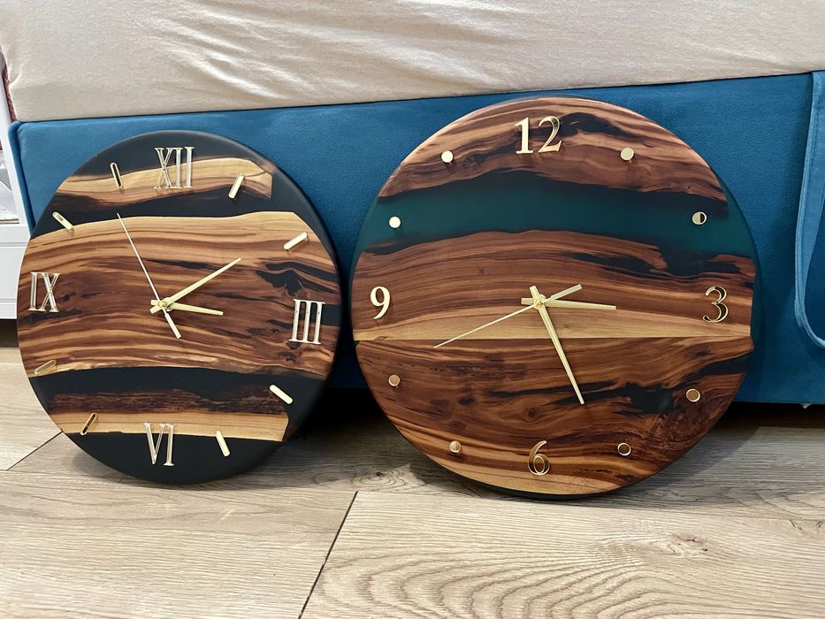 Zegar ścienny•duży 35cm srednicy•recznie robiony•drewno plus żywica