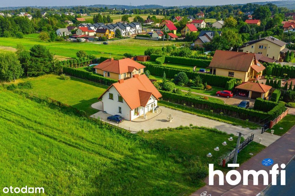 Dom na ogrodzonej widokowej 15arowej działce