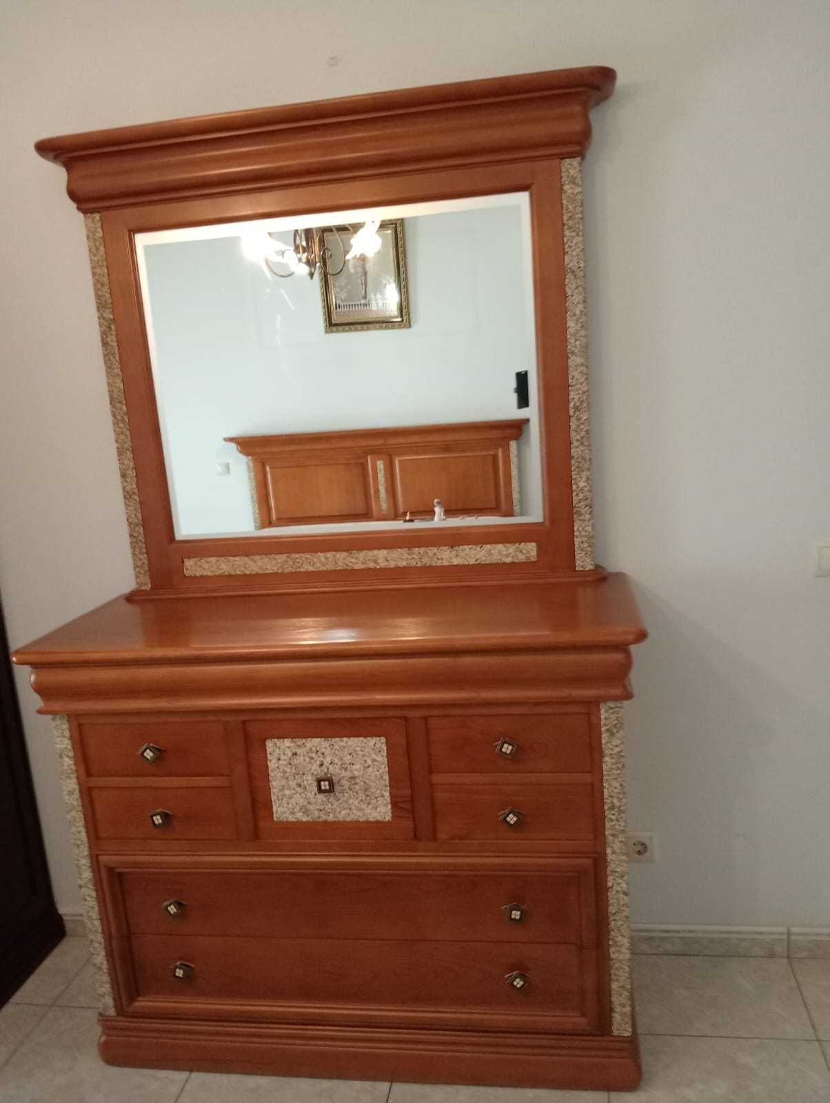 Mobília de quarto de madeira maciça