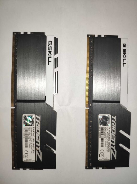 G.SKILL Trident Z 16GB (2x8GB) DDR4-4000MHz CL18 Cinza