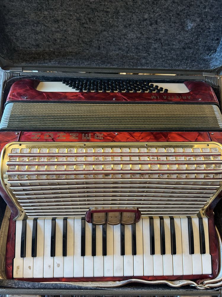Acordeão Hohner Arietta