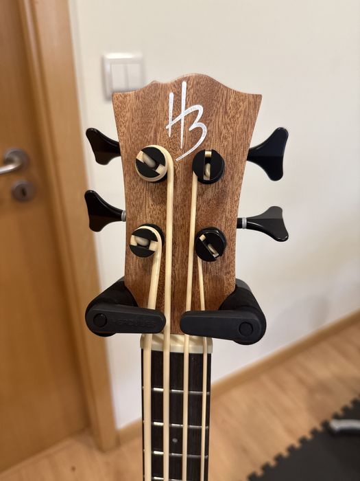 Uke Bass baixo acustico ukelele harley benton com pré