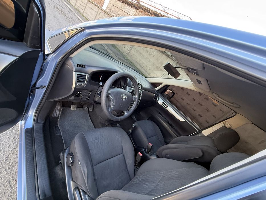 Тойота корола верса