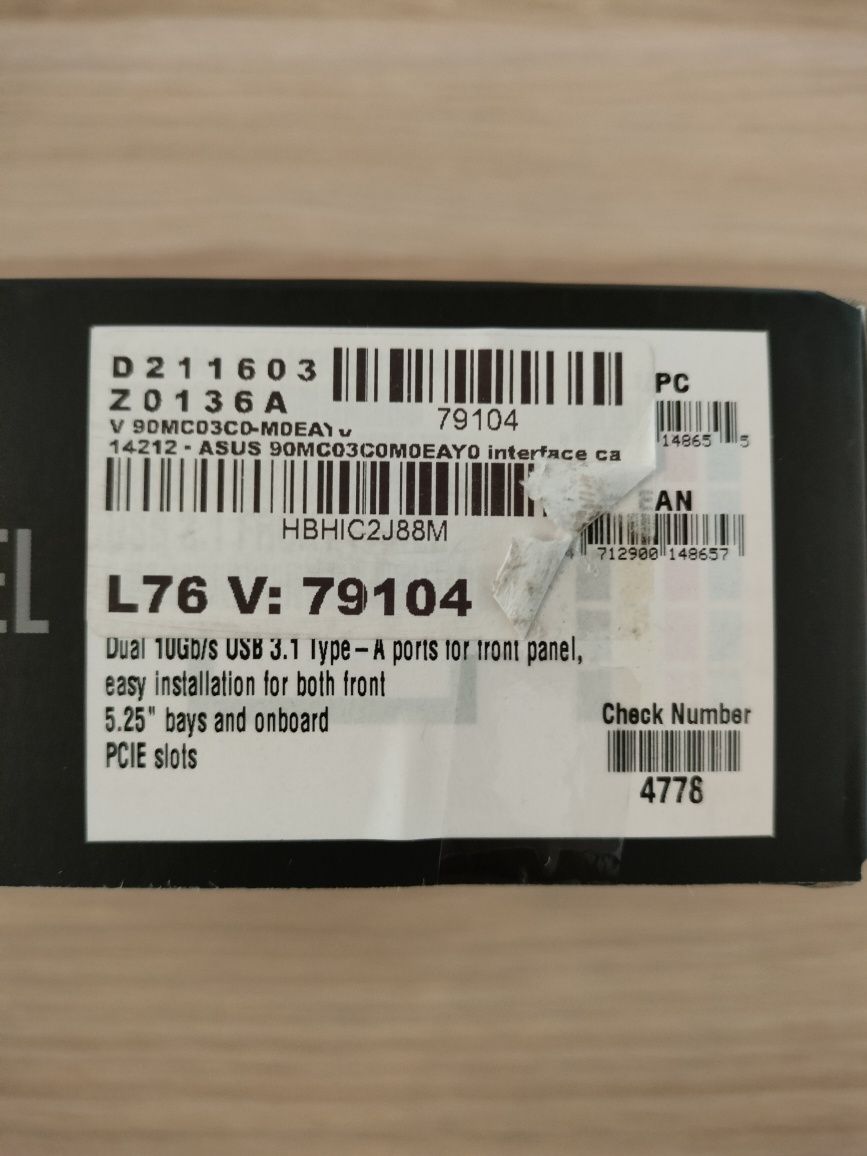 Asus Panel przedni 5.25" 2x USB 3.1 (90MC03C0-M0EAY0)