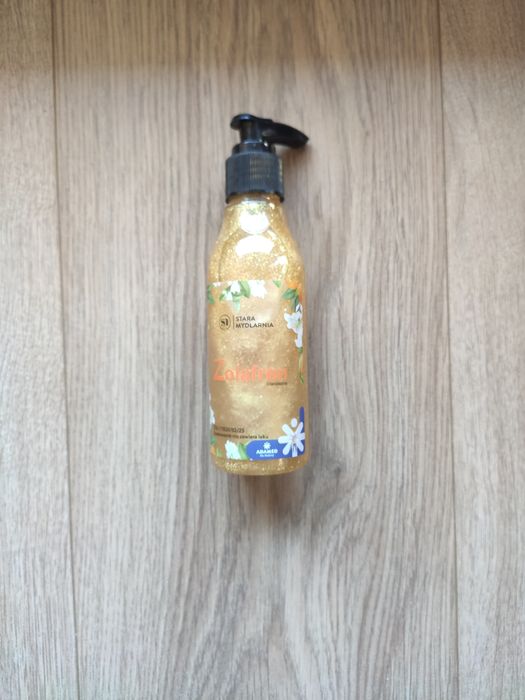 Suchy olejek do ciala z drobinkami Stara Mydlarnia Sandalwood & Toba