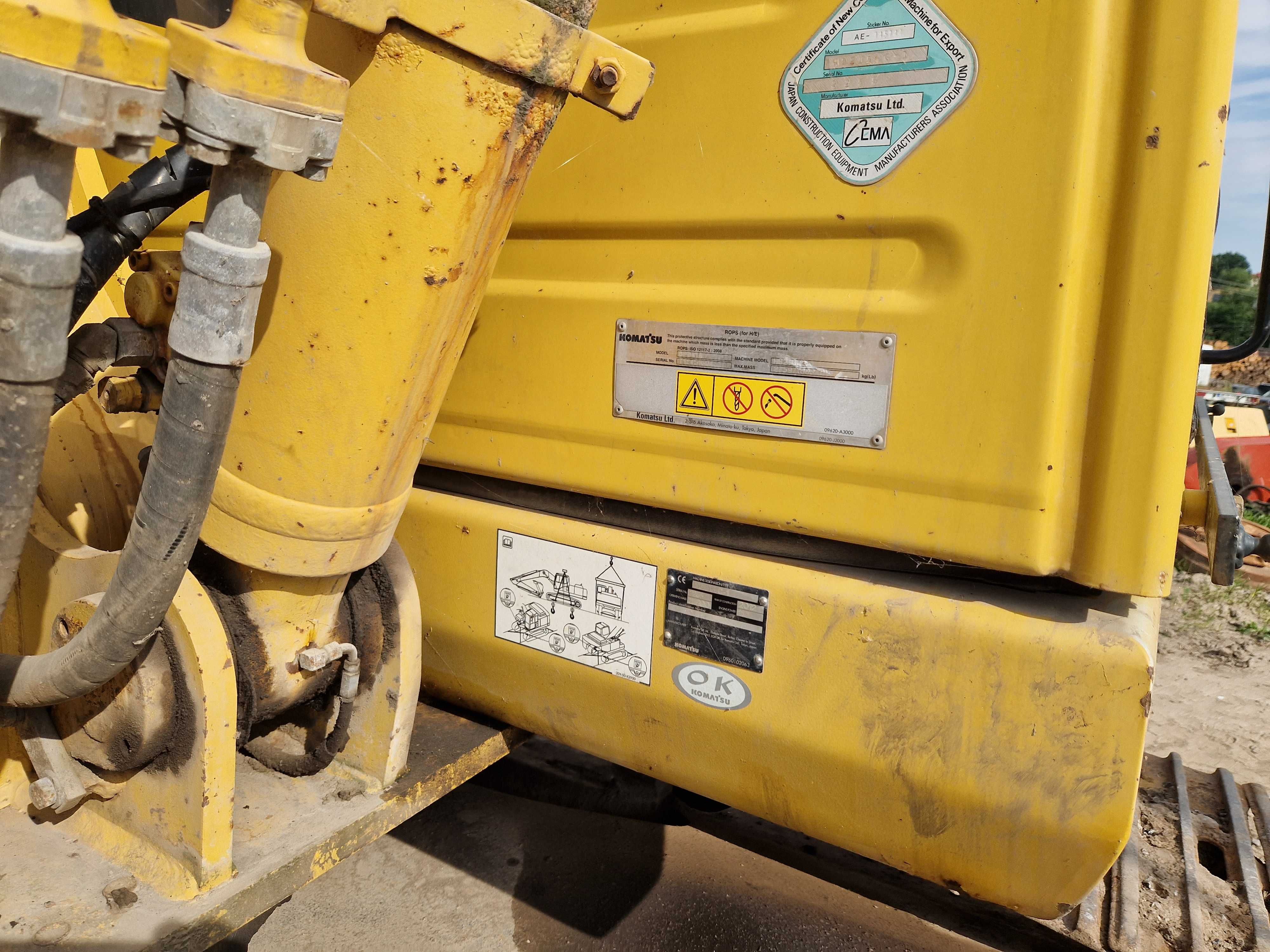 koparka komatsu HB 215 lc Hybrid części zwolnica silnik ramie