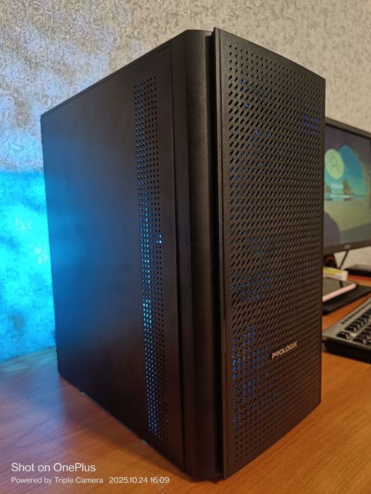 Гарний ПК.   .  .