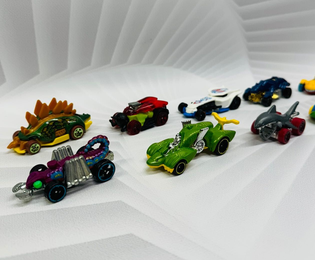 Машинки звірі Хот Вілс круті Hot Wheels 10 штук Лот 14