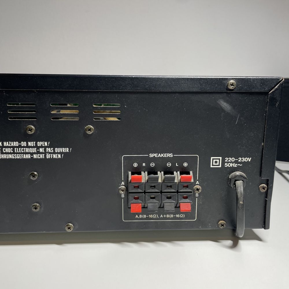 Amplituner AKAI AM-17