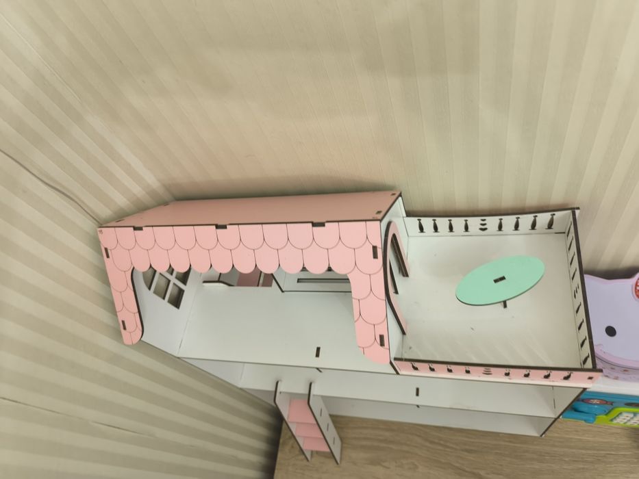 Будинок для ляльок лол 3d з меблями