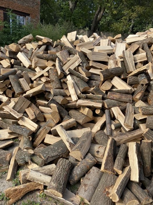 Дрова колоті.