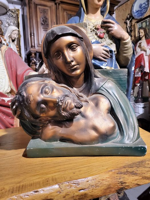 Pieta Matka Boża Pan Jezus Maryja popiersie