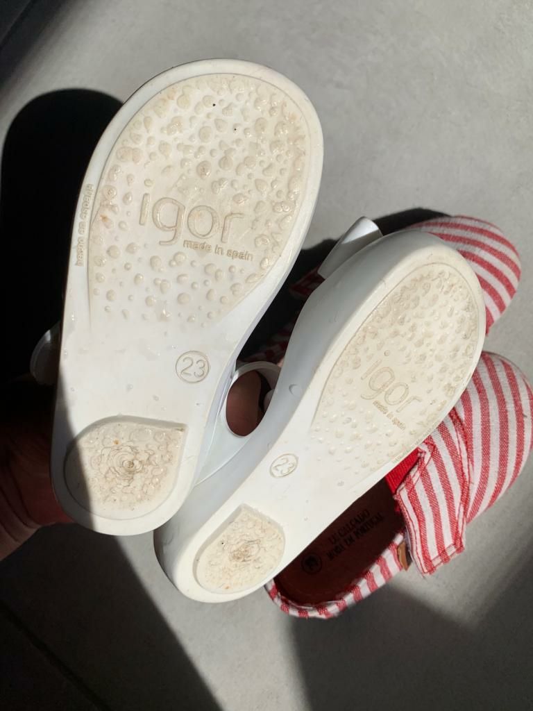 Sapatos Igor tamanho 23