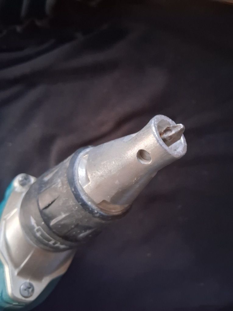 Makita dfs 452 z