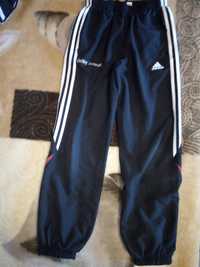 Spodnie dresowe Adidas roz. 152