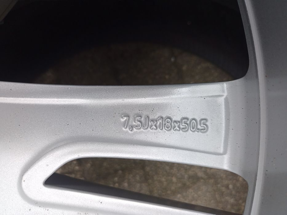 18" Volvo XC60 XC90 S40 V50 S60 S80 V90 Cross Country FORD Kuga Focus