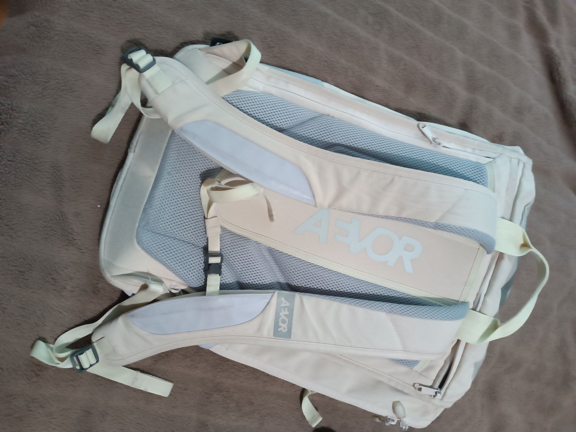 Plecak snowboard Aevor