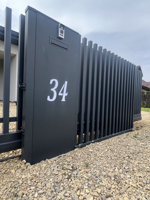 Montaż Ogrodzeń grzebienowe , poziome . Laserowe . Aluminium . Stal