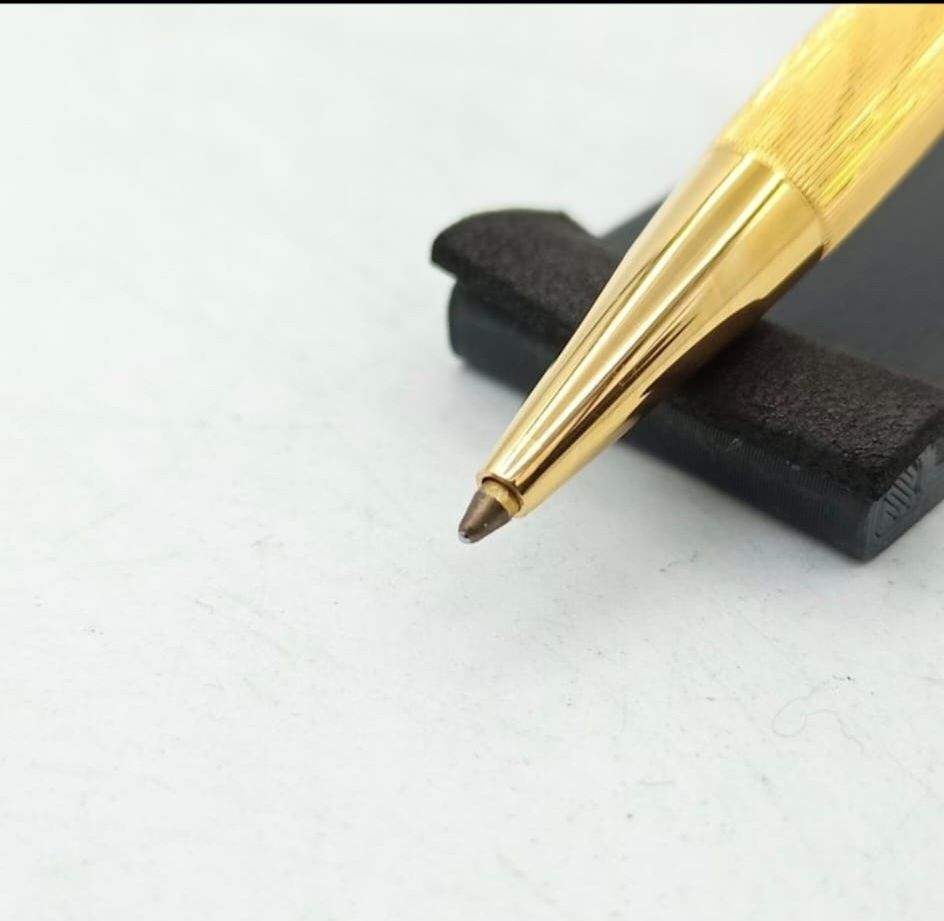 Caneta esferográfica e tinta permanente - conjunto