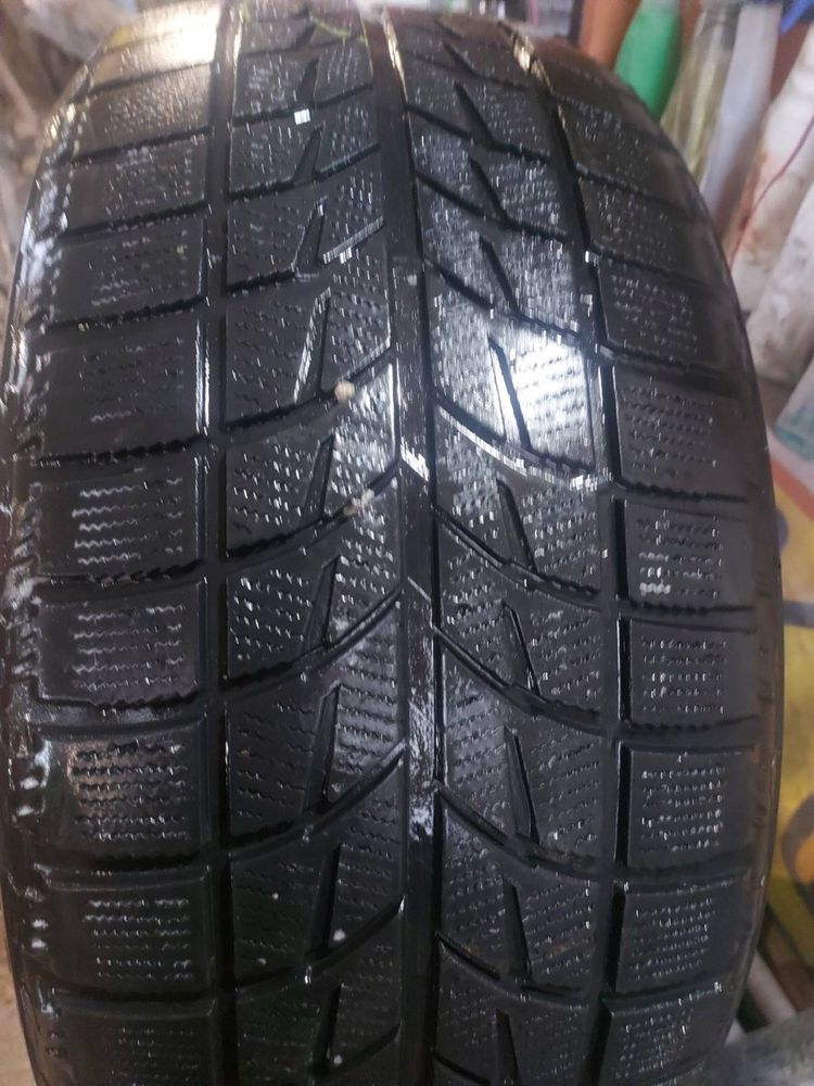 В наличии шины размера 255/50 R19 BRIDGESTONE BLIZZAK ЗИМНИЕ