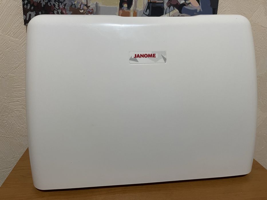 Швейна машинка janome DC4030