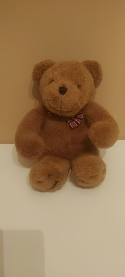 Urso de peluche interativo
