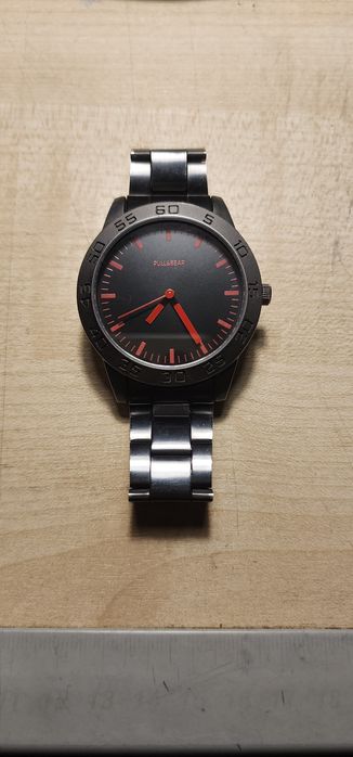 Годинник PULL & BEAR