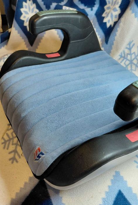 Бустер дитяче автокрісло