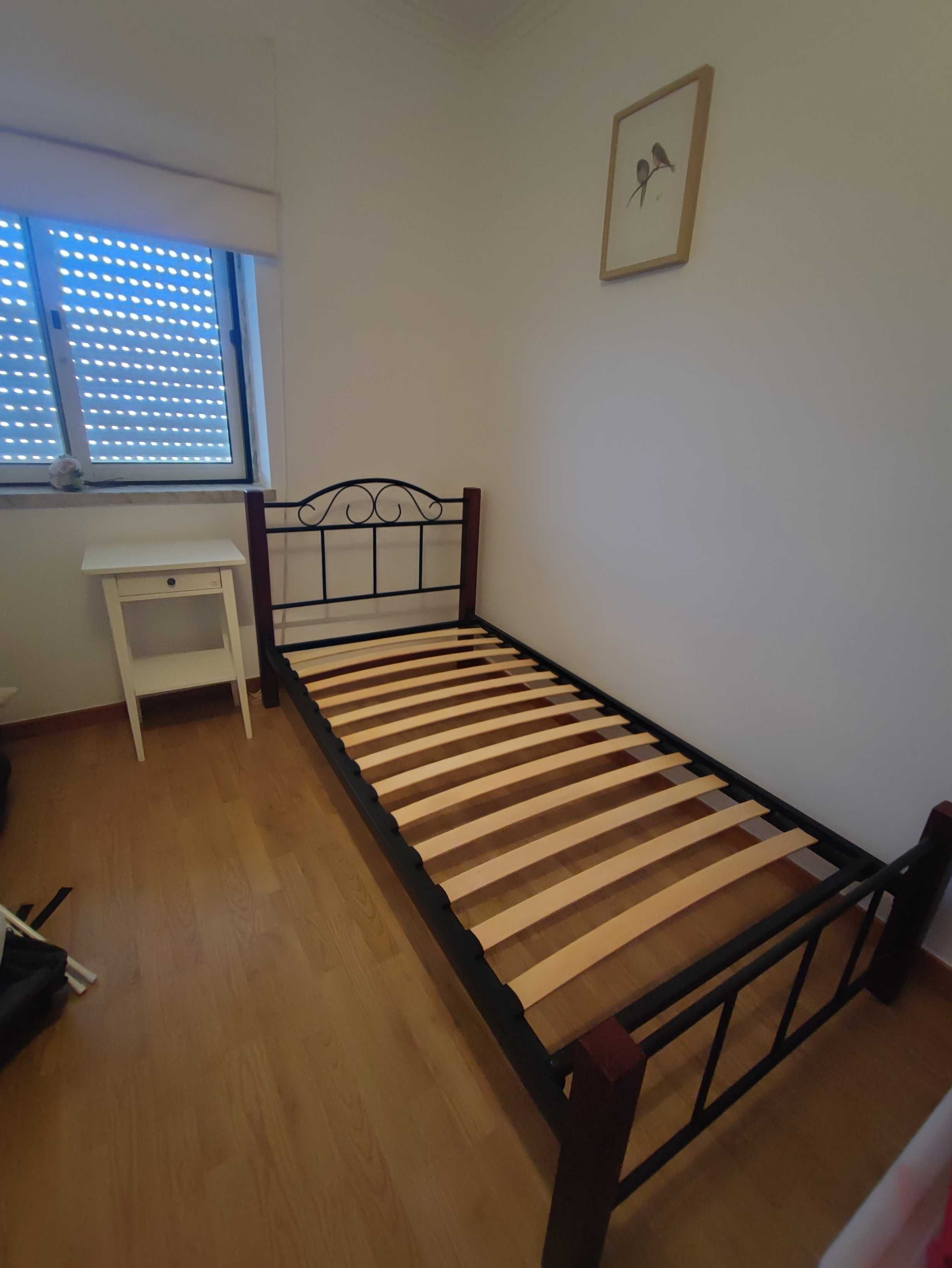 Cama de solteiro
