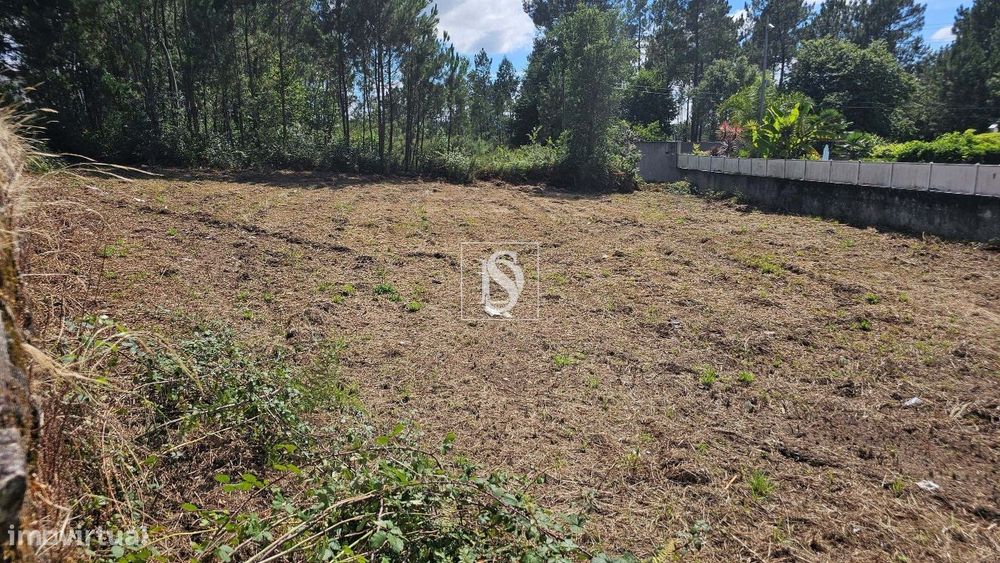 Terreno com 1000 m² para construção