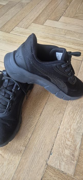 Puma czarne buty w. rozm.37.5