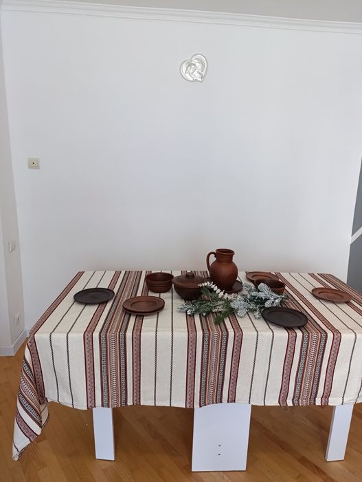 Скатертини вишиті,ранери,опт і роздріб салфетки, рушники під коровай п
