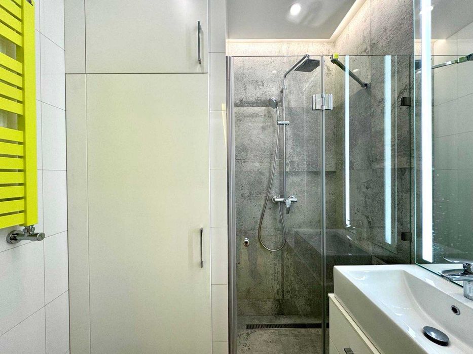 Продаю сучасну 2к квартиру в ЖК Набережний квартал. ц1