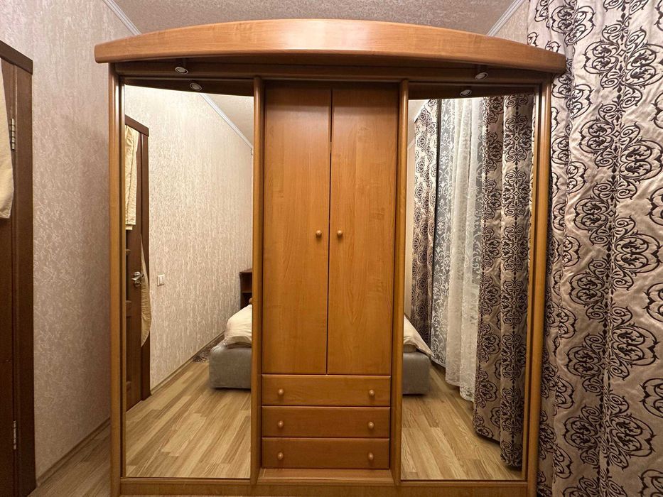 Продам шкаф-купе Szafa 205-4D III 205×200×60