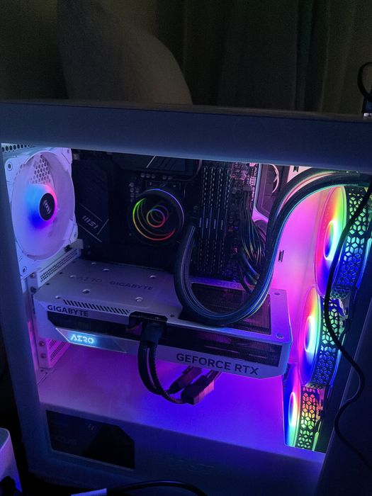 Vendo setup gaming completo i9 13th generation 128gb RAM 2 tb ROM