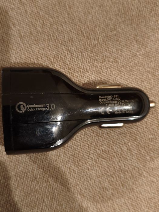 Ładowarka samochodowa 3x USB quick charge