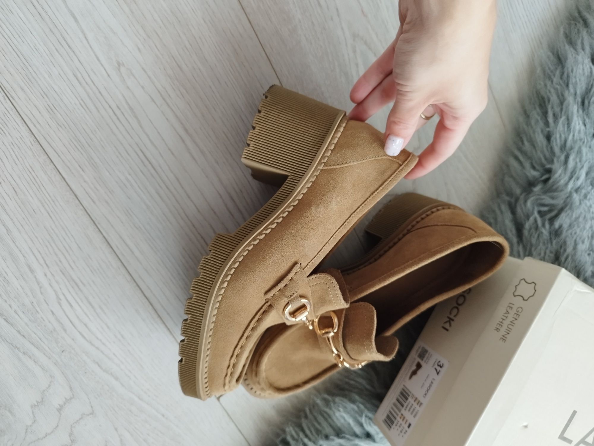 Loafery półbuty Badura skórzane camel