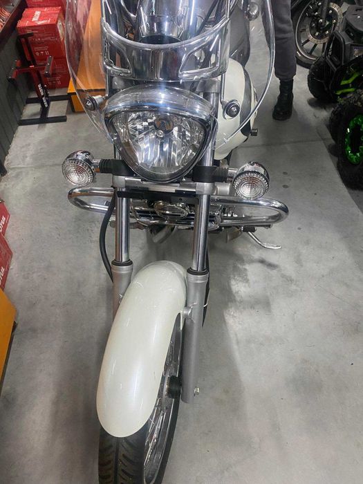 Bajaj Avenger strit cruiser 220 новий