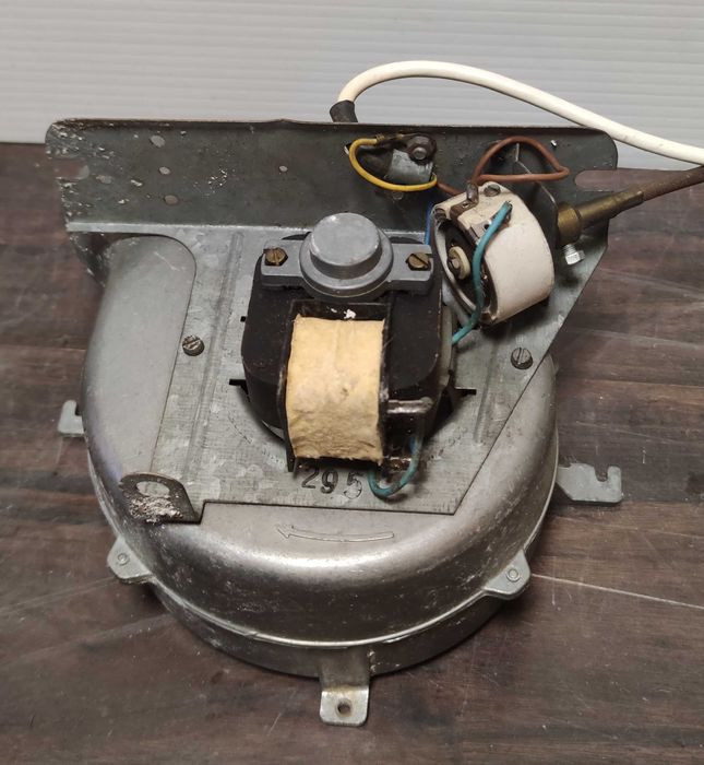 Dmuchawa ogrzewania gazowego do przyczepy kampingowej