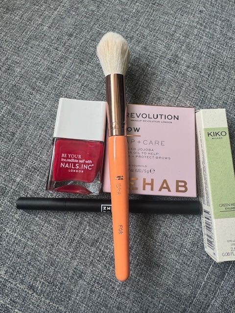 Mydło do brwi revolution eveliner ibra kiko nails inc 3ina eyeliner