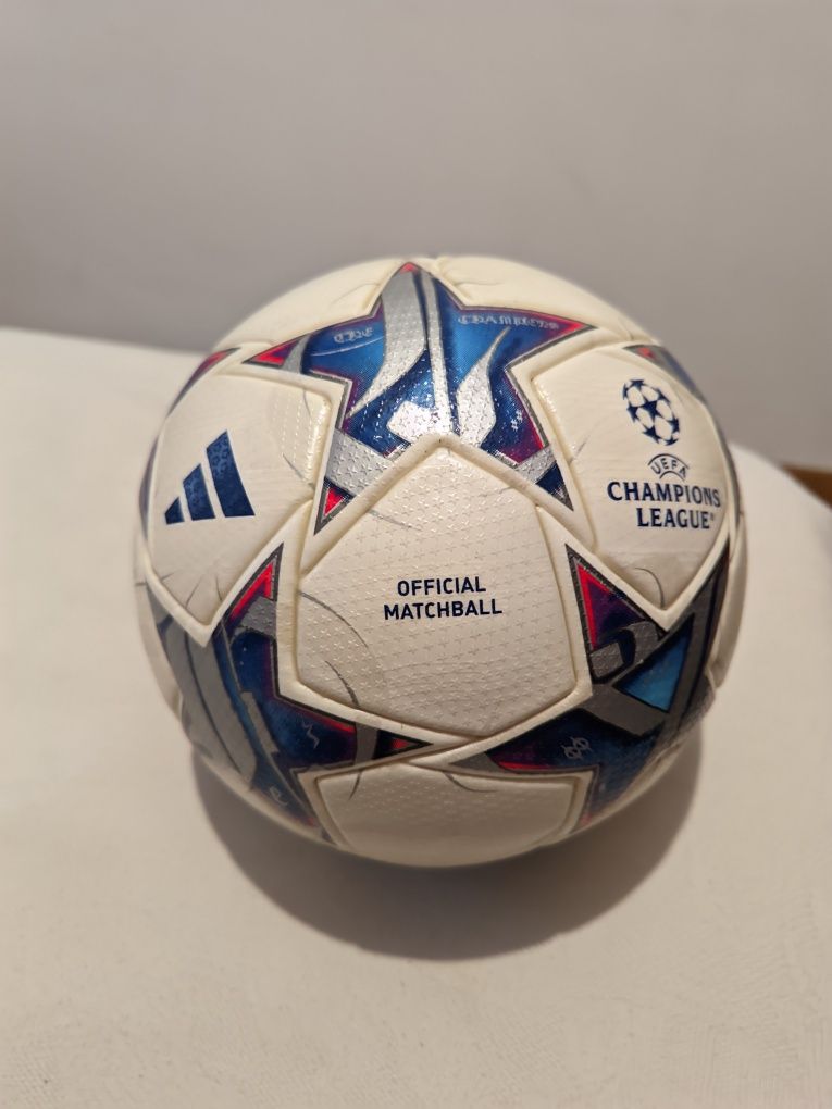 Bola oficial de jogo - UCL