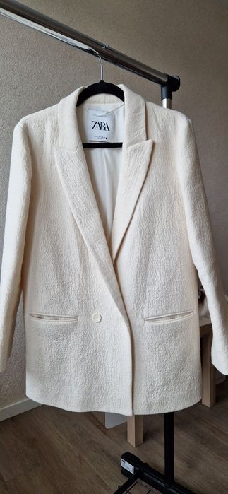 Пиджак шерстяной  Zara