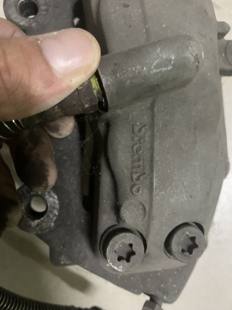 Travagem / pinças brembo ( provenientes de um Mercedes )