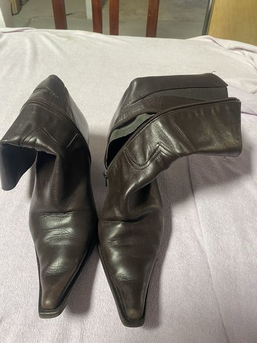 Botas castanhas de cano curto n36