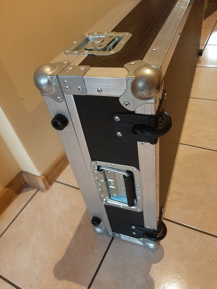 Case Power Box  do  instrumentu