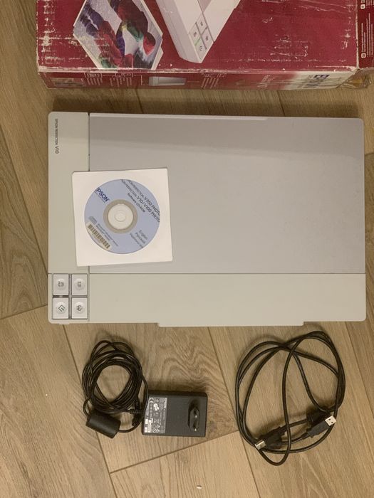 Сканер Epson Perfection V10
