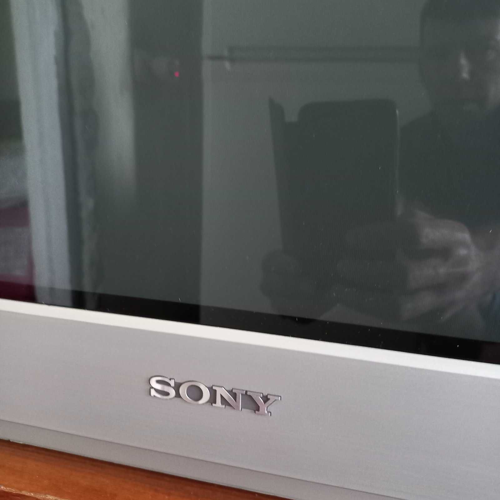 Продам телевизор рабочий Sony