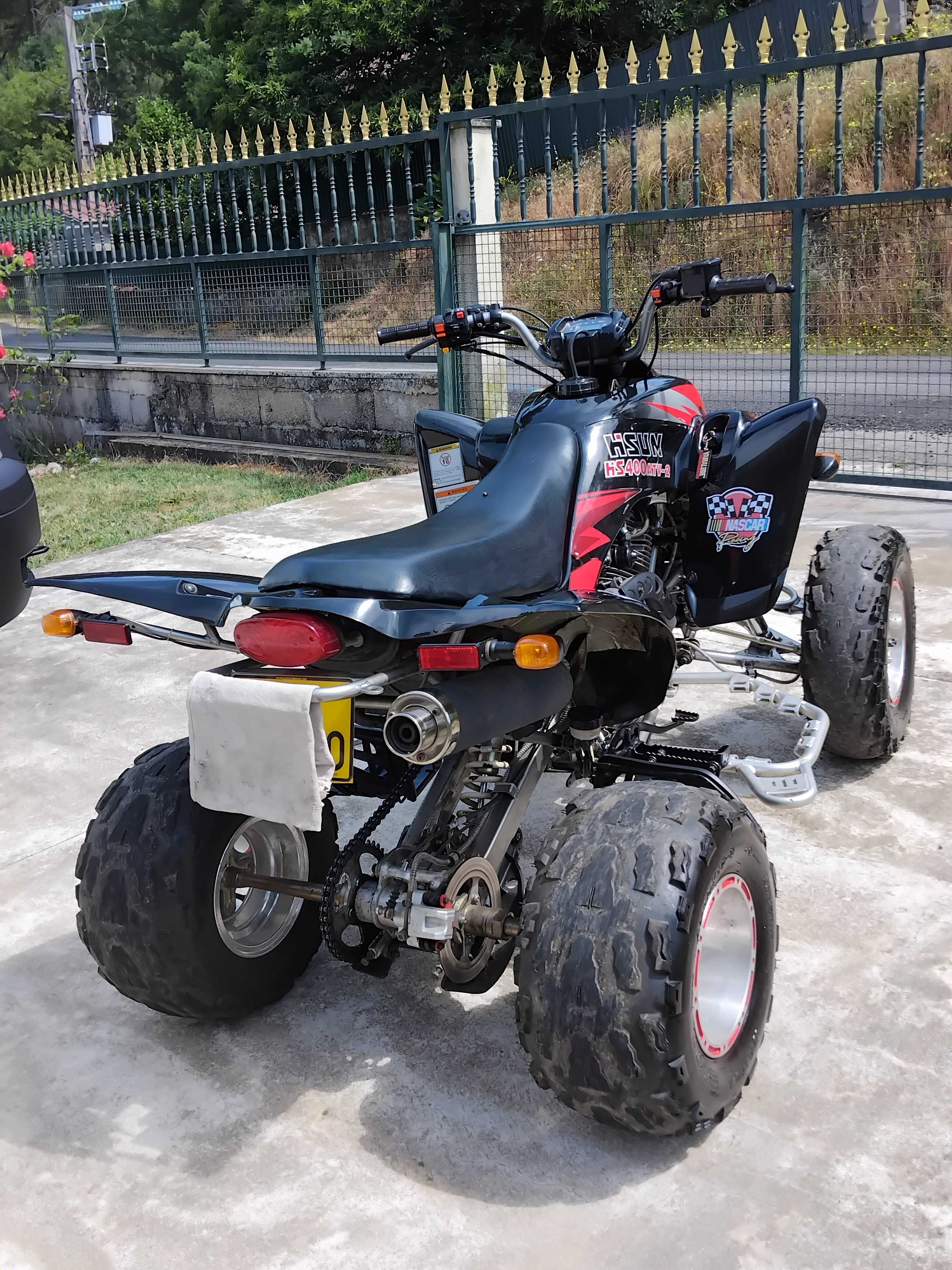Moto Quatro 400 HSUN
