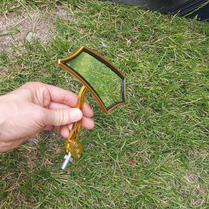 Зеркала на скутер невеликі